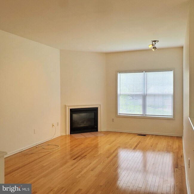 2410 Braken Ave, Wilmington, DE 19808 Townhome Rentals in Wilmington