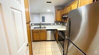 Building Photo - 3702 Palm Desert Ln