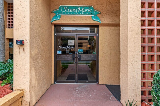 Foto del edificio - 6900 N Ocean Blvd