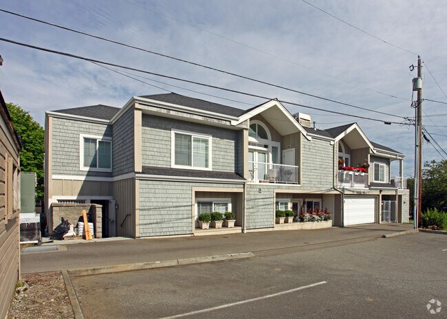 Primary Photo - 126 3rd Ave N