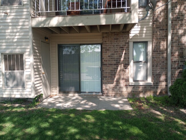 Building Photo - 30475 W 14 Mile Rd