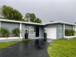 Building Photo - 6621 NW 30th St