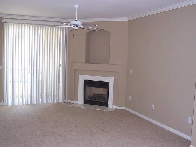 Building Photo - 1360 Shady Ln
