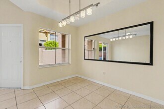 Building Photo - 626 SW 106th Ave