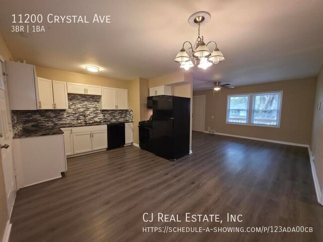 Building Photo - 11200 Crystal Ave