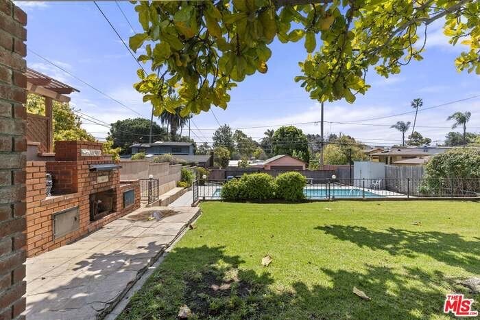 Foto principal - 2128 Navy St