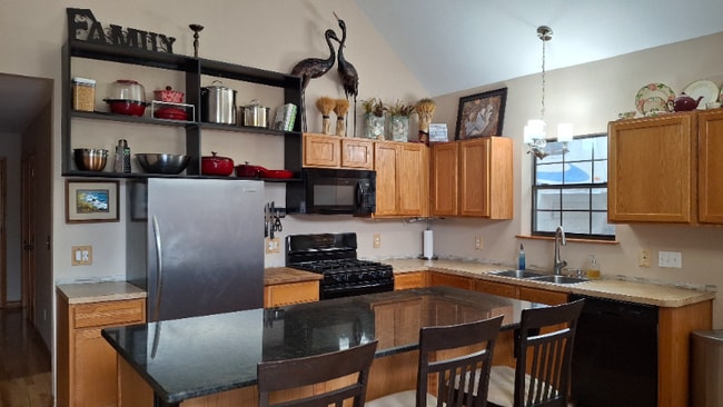 Building Photo - 1015 Twisted Oak Ct