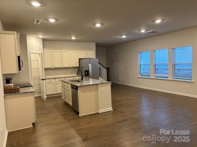 Foto del edificio - 1002 Sagecroft Ln