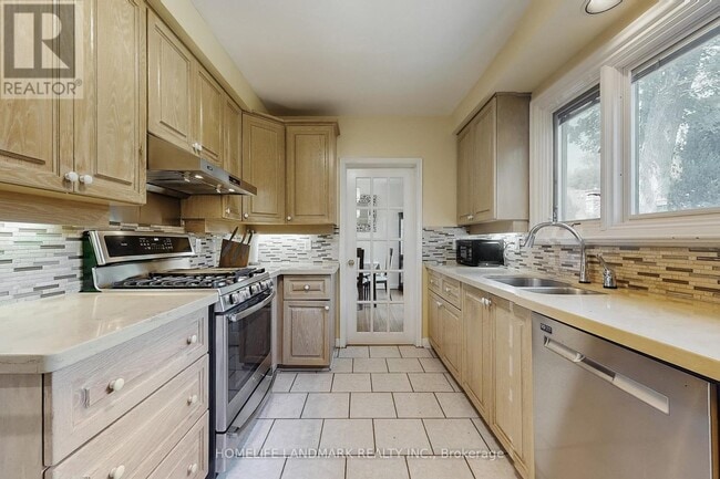 Building Photo - 173 Dunwoody Dr