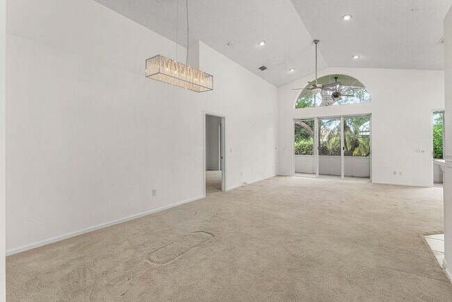 Building Photo - 7728 Edinburough Ln