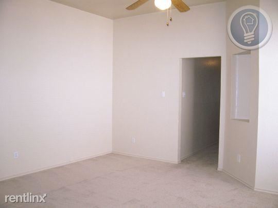 Building Photo - 1338 Christopher Ave