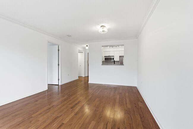 Foto del edificio - Beautiful 1 BR/1 BA Condo in The Observatory!