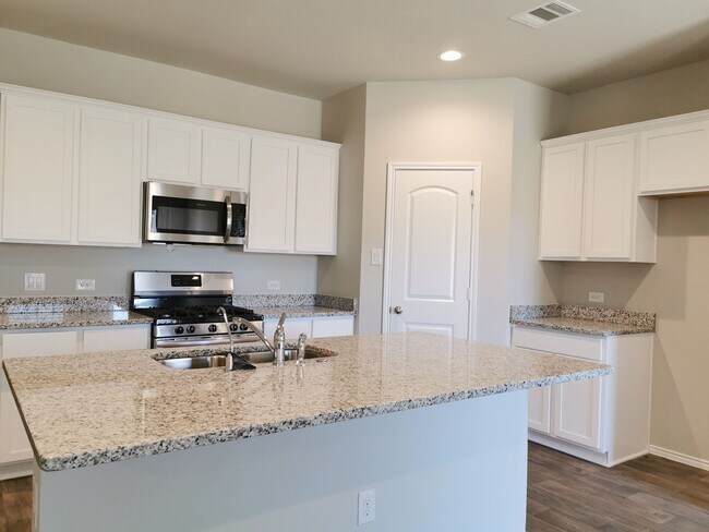 Foto del edificio - 4131 Magliana Ln