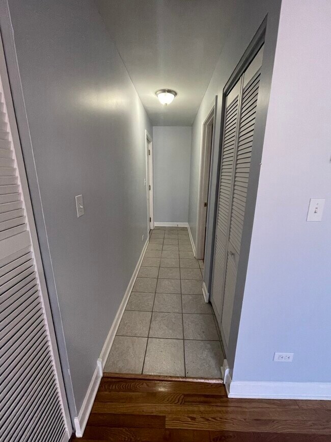 Foto del edificio - 7316 N Winchester Ave