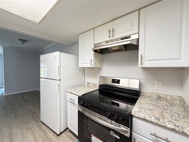 Building Photo - 11545 Beechnut St