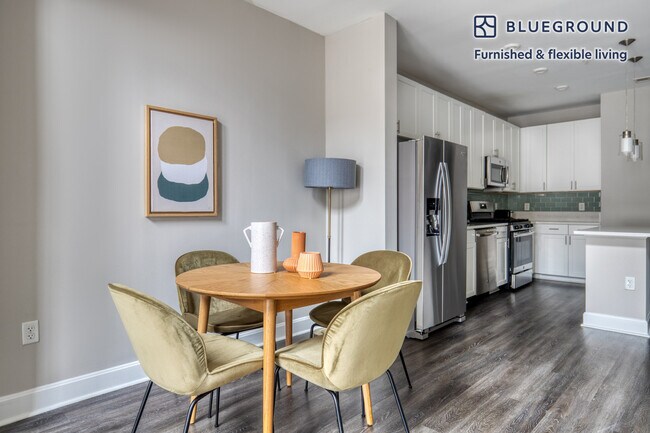 Foto del edificio - 7131 Arlington Rd