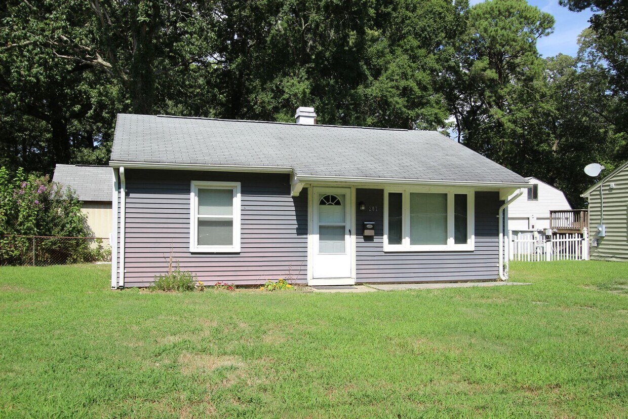 Photo - 207 Beverly Street Hampton Virginia