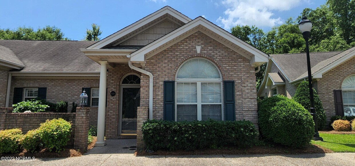 Primary Photo - 1139 Island Cove