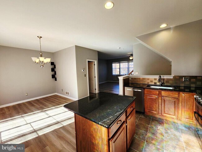 Foto del edificio - 2768 Fynamore Ln