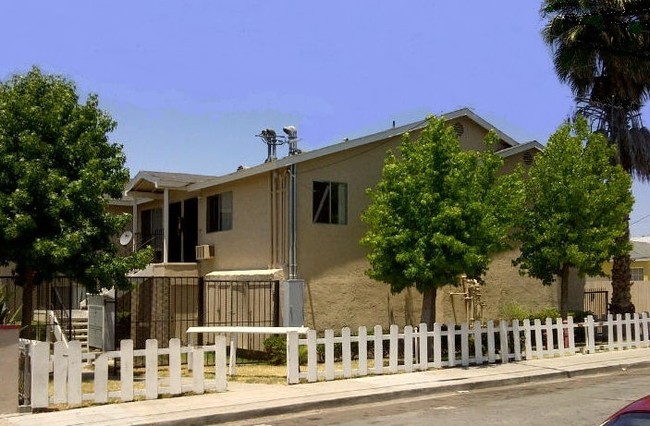 Building Photo - 49th Street Apartments