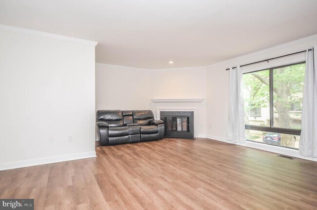 Foto del edificio - 18604 Pier Point Pl