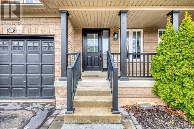 Photo du bâtiment - 2247 Briargrove Cir
