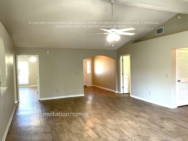 Foto del edificio - 12520 Larkstone Ct