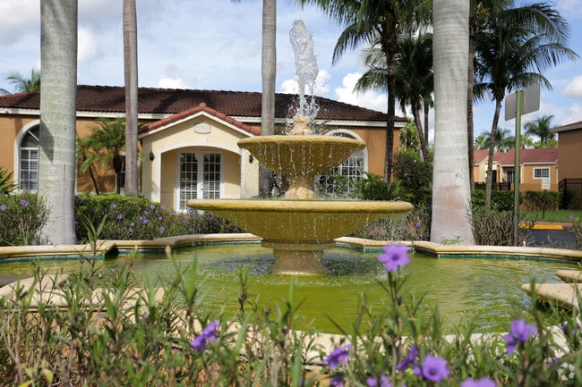 Paisajismo - Pembroke Park Apartments
