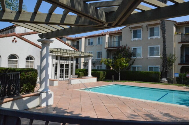 Building Photo - Luxury Condo in Monte Vista in Prime Union...