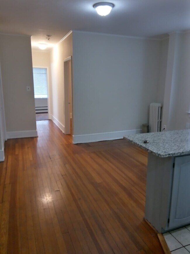 Foto del edificio - 2121 N St NW