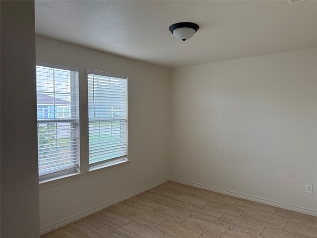 Building Photo - 2724 Avenue D