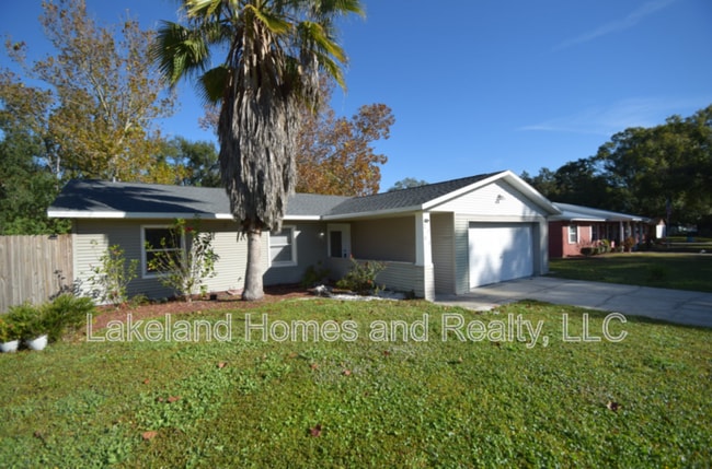 Foto del edificio - 2762 Gale Rose Dr