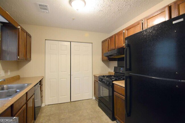 Building Photo - 294 E Burns Ct SW