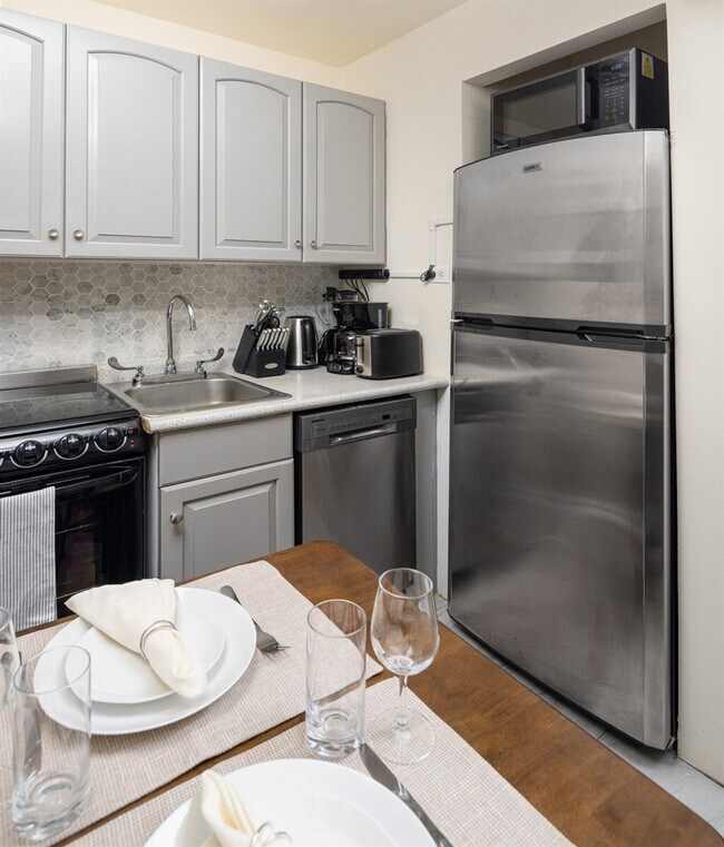 Foto del edificio - 238 E 82nd St