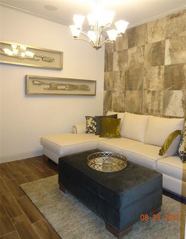 Foto del edificio - 4900 Union Park Blvd E