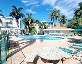 Foto del edificio - 1333 E Hallandale Beach Blvd