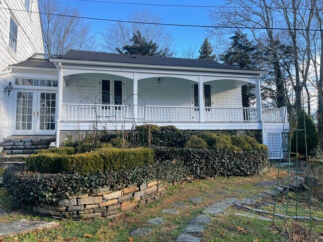 Front of apartment - 856 Boston Post Rd