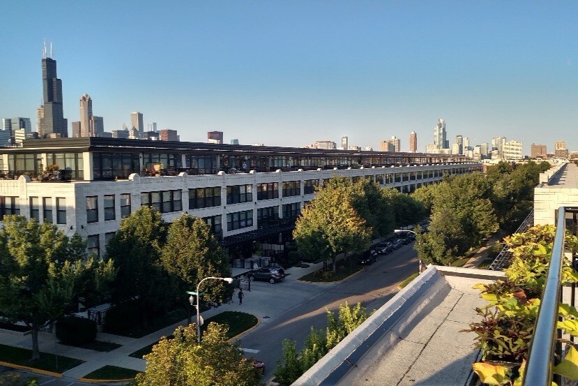 Building Rooftop Deck - 1111 W 15th St