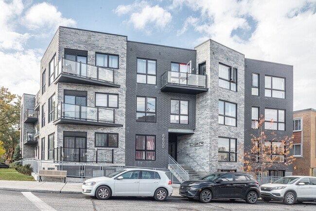 Photo du bâtiment - 6600 Av De Darlington