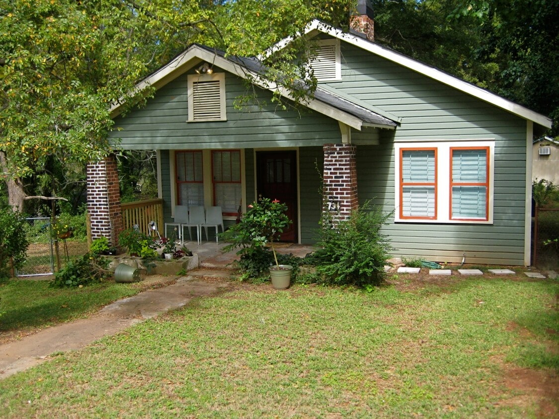 Primary Photo - 734 McDonough Blvd SE