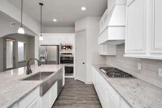 Building Photo - 22368 Misty Woods Ln