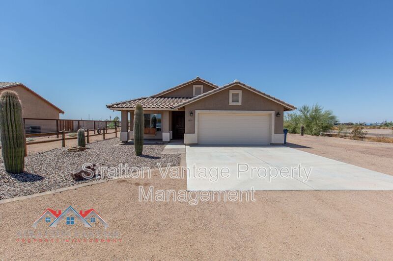 Primary Photo - 1635 E 10th Ave