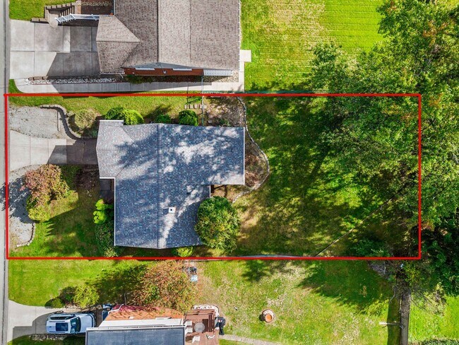 Foto del edificio - FULLY RENOVATED 3 BEDROOM IN PENN HILLS!