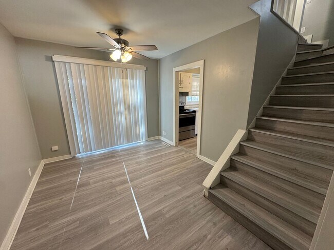 Foto del edificio - short term lease available