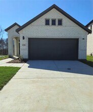 Building Photo - 3708 Valwood Dr