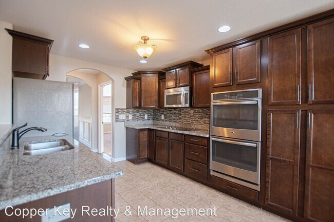 Foto del edificio - 5 br, 3 bath House - 2984 McManus Circle