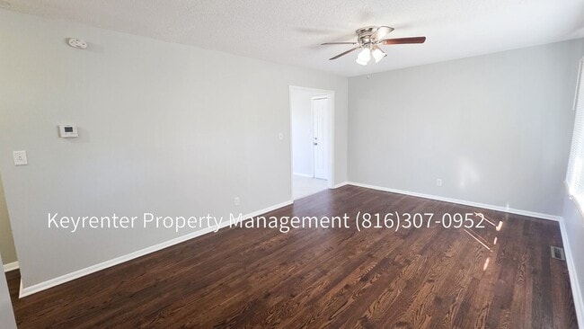 Foto del edificio - 4 bedroom 1.5 bath