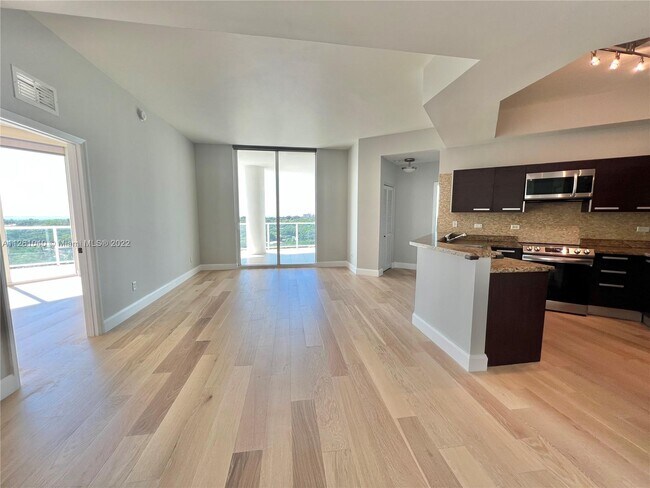 Foto del edificio - 2525 SW 3rd Ave