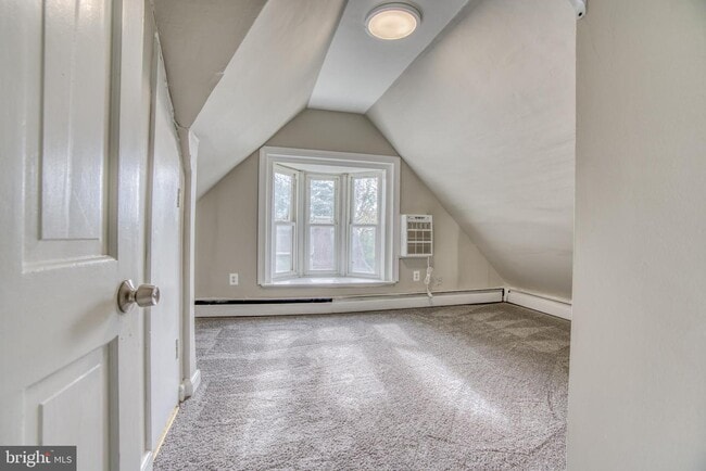 Building Photo - 3100 Hamilton Ave