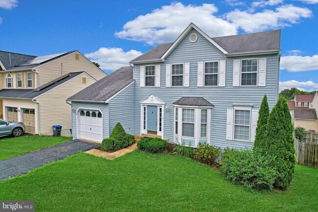 Building Photo - 16 Varone Dr